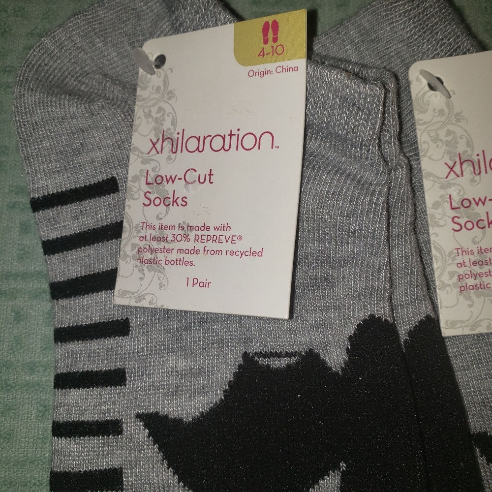 Women's Let's Hang Casual Socks - Picture 2 of 4